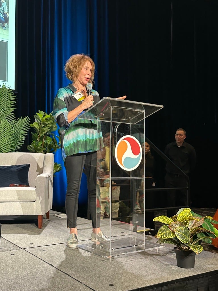 Einat Bronstein Award Presentation