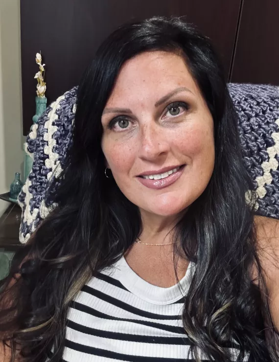 Dayna Rodrigues IFS therapist 
