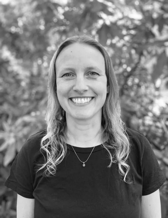 Portrait photo of Carissa Visser 